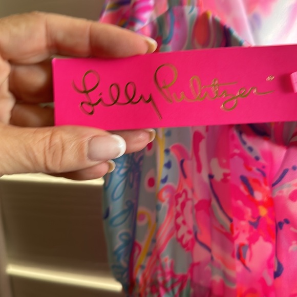 NWT Lilly Pulitzer maxi dress. Gold adjustable strap hardware stunning . - Picture 4 of 8